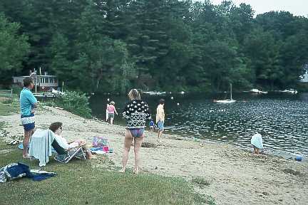 Lake Garfield, Monterey (25 kB JPEG)